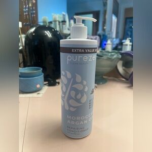 Moroccan Argan Oil Repairing Conditioner - Light Blue Bottle